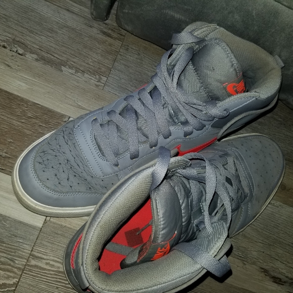 Nike - Picture 8 of 8